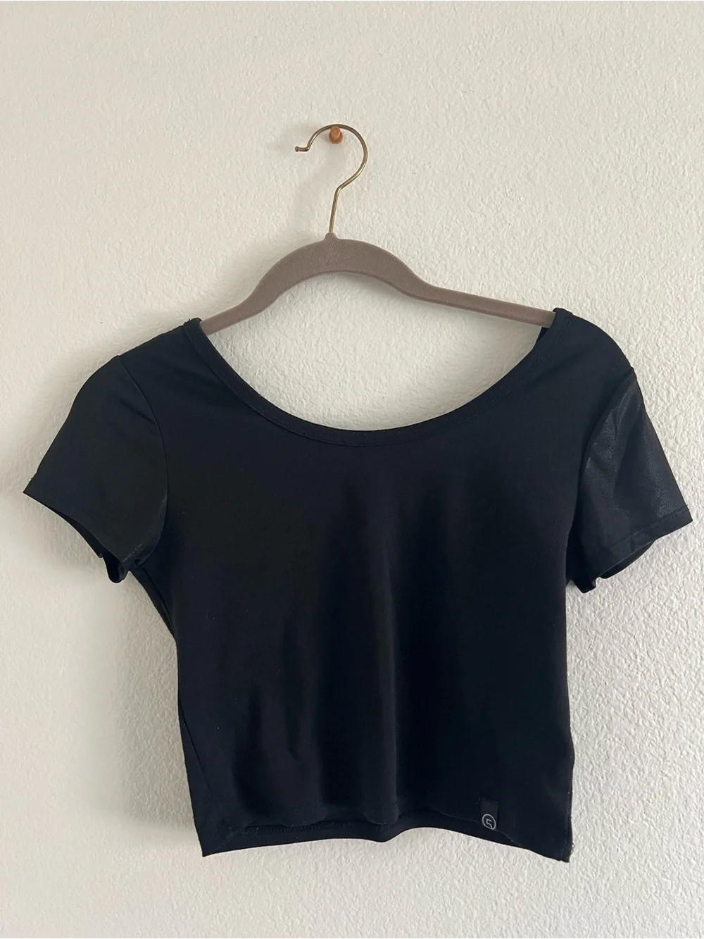 Aeropostale Black Scoop Neck Crop Top